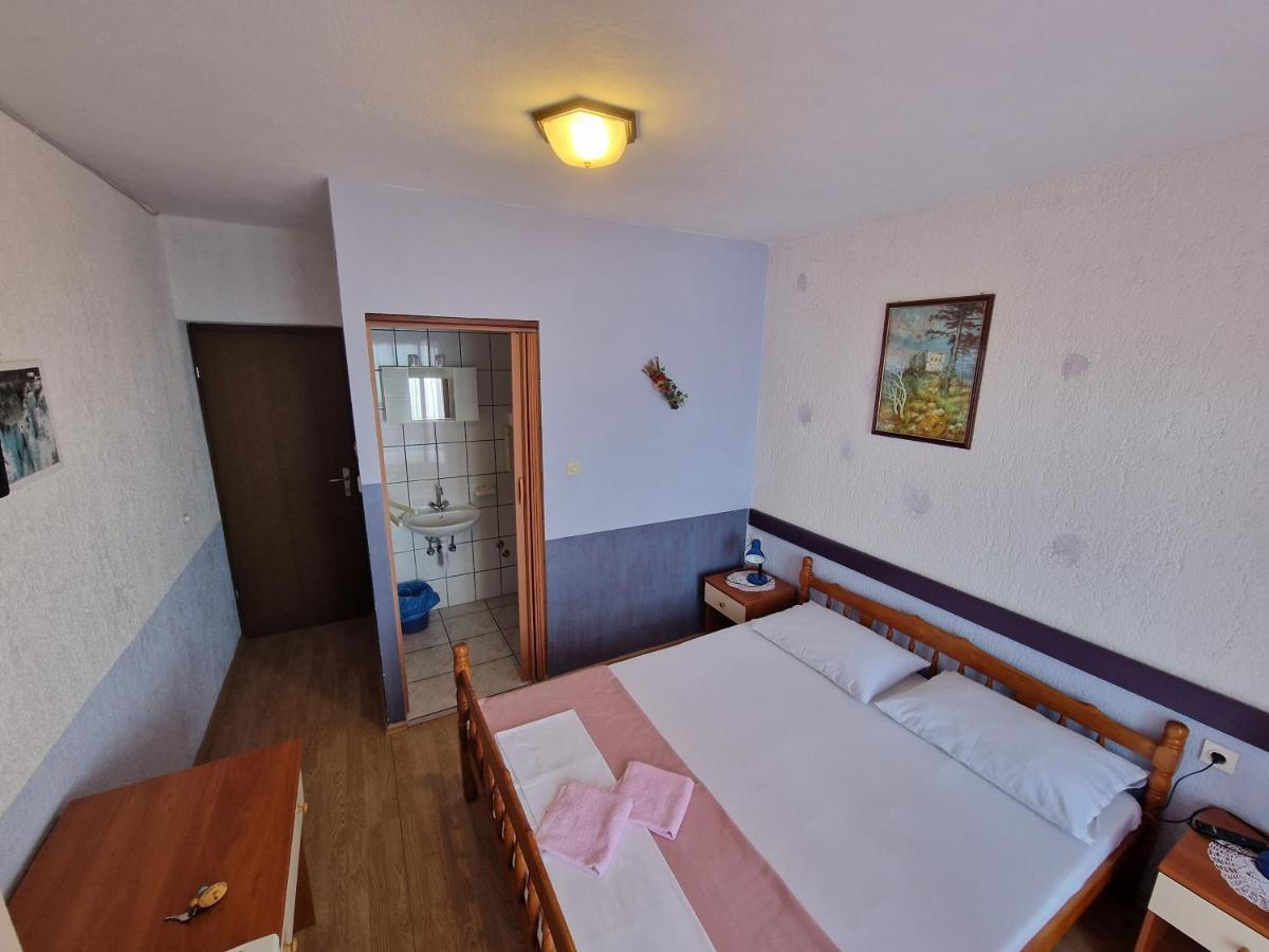 Rooms Anita Sibinj Sibinj Krmpotski Εξωτερικό φωτογραφία
