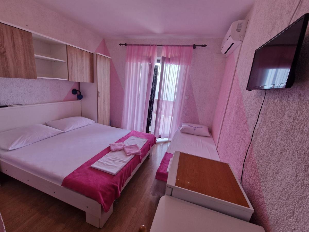 Rooms Anita Sibinj Sibinj Krmpotski Εξωτερικό φωτογραφία