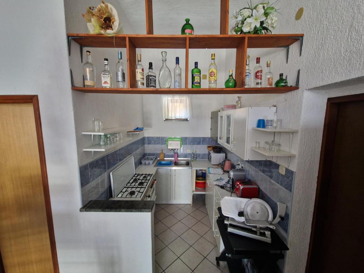 Rooms Anita Sibinj Sibinj Krmpotski Εξωτερικό φωτογραφία